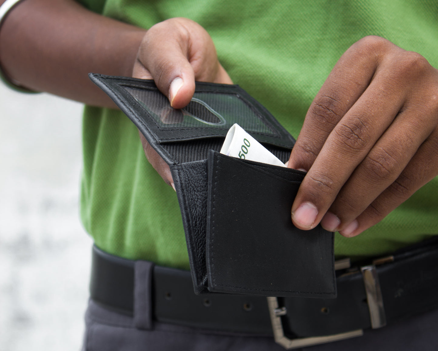 Black Fliptop Leather Cash & Card Wallet
