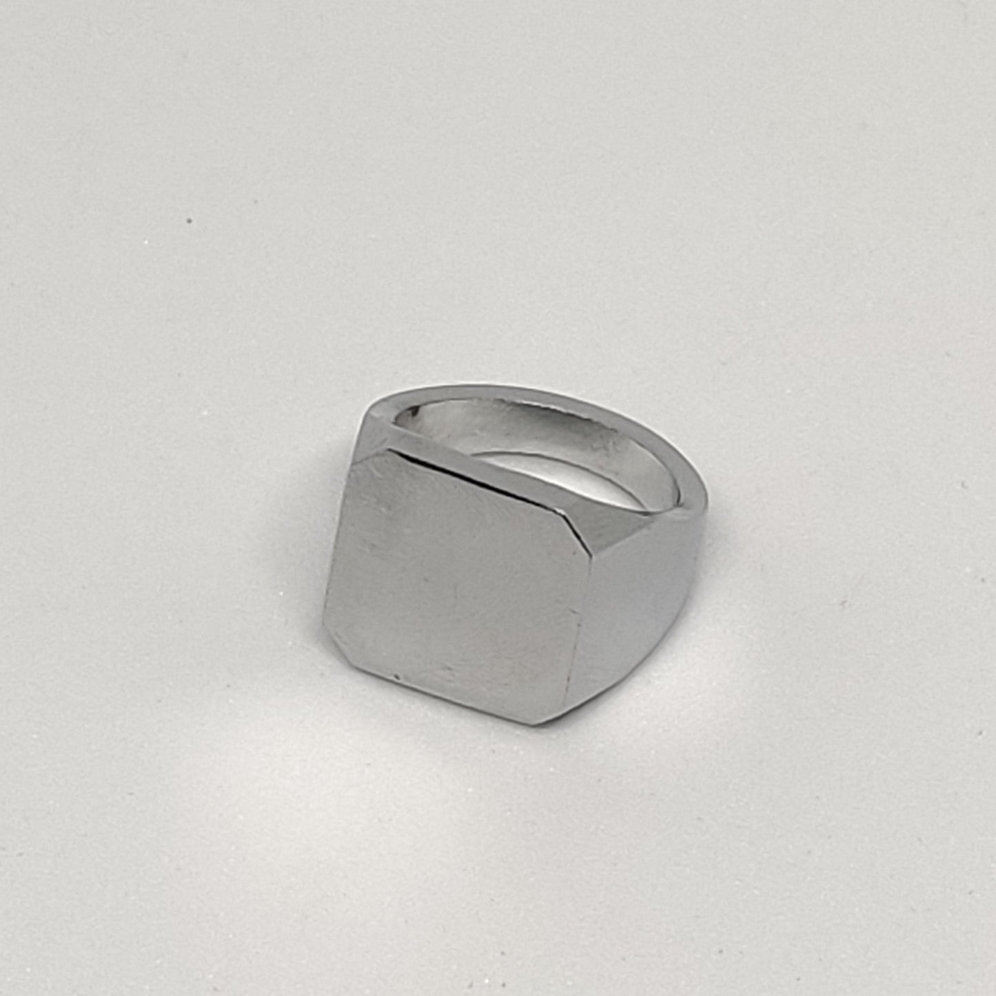 Bloke Rings