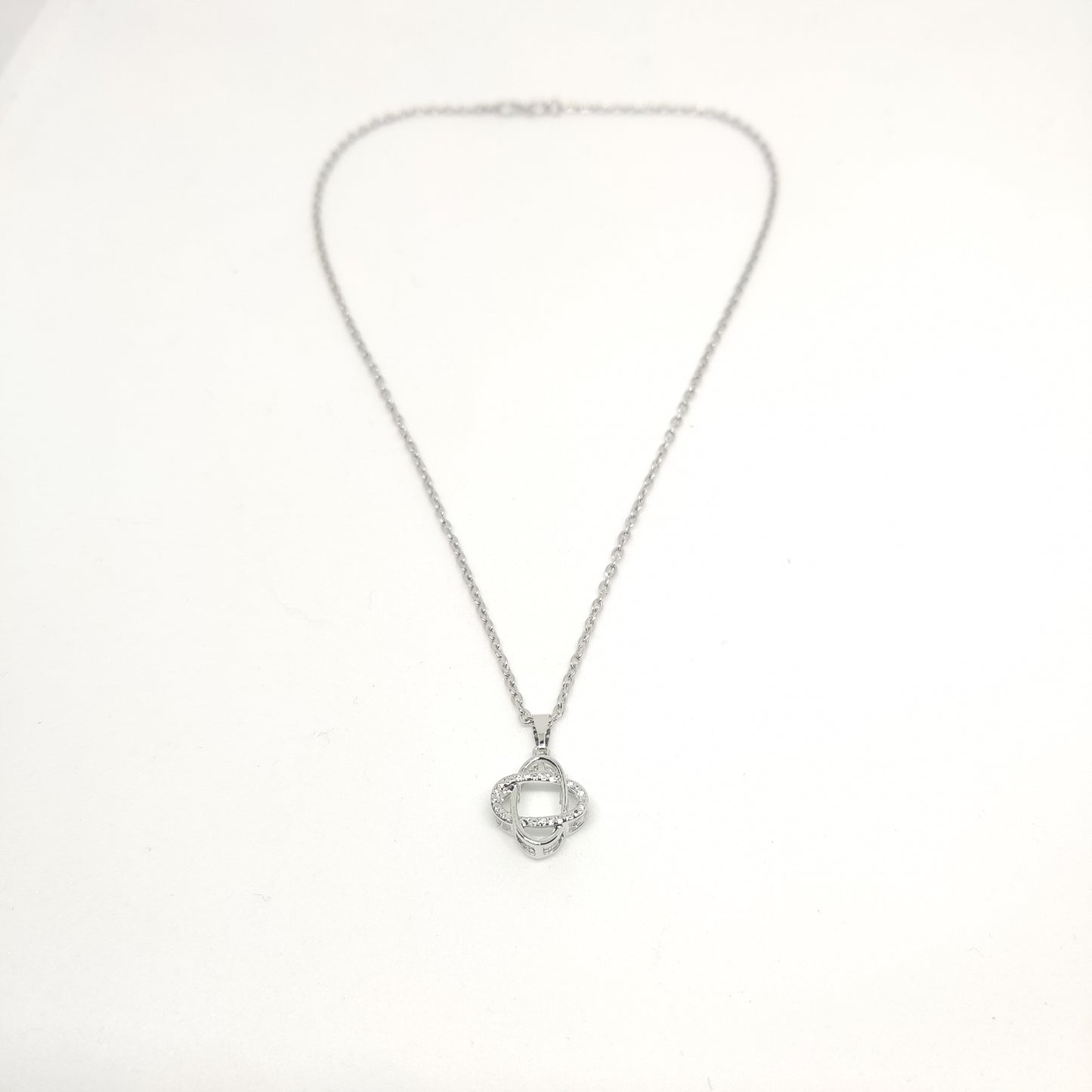 Daphne Pendant