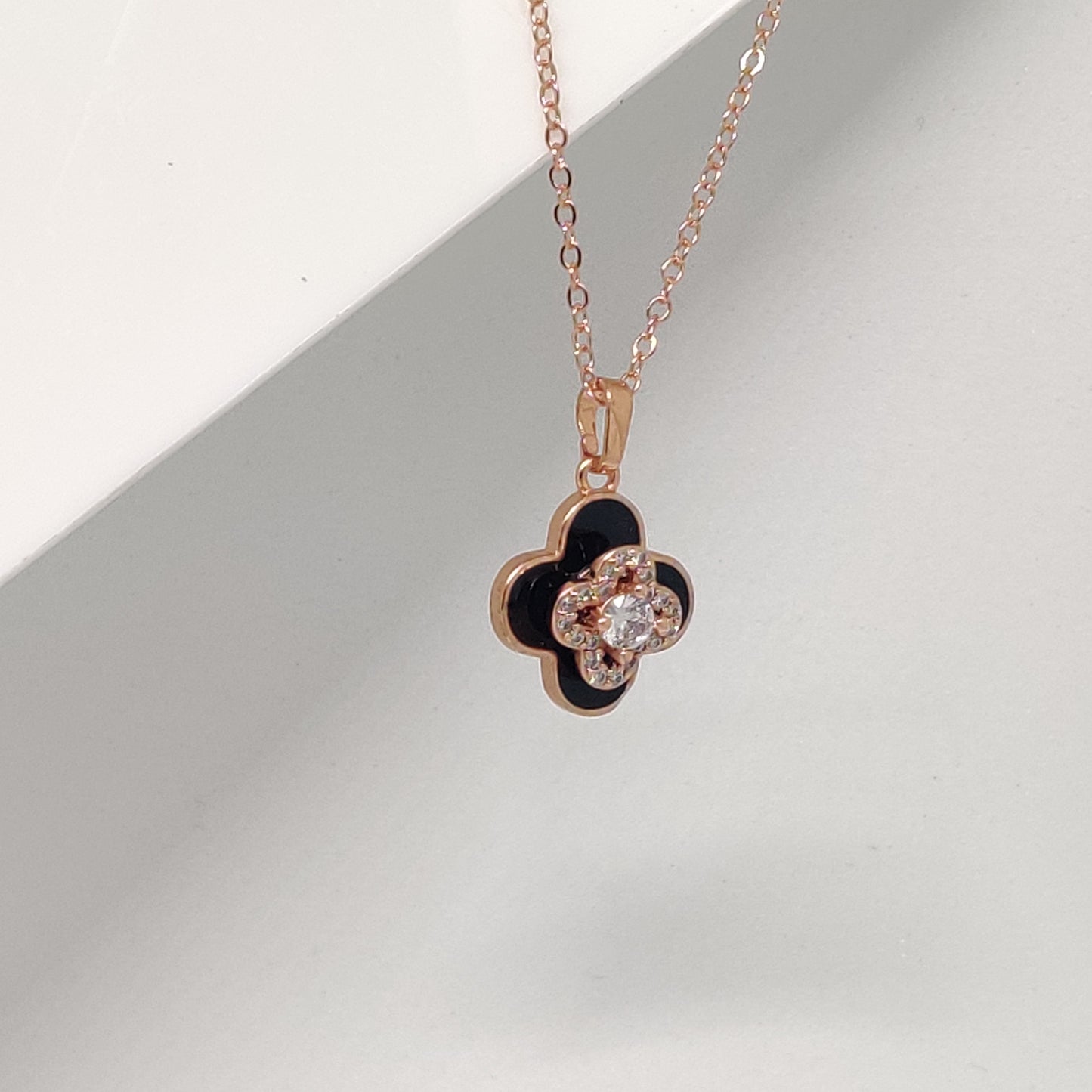 Black Spin Pendant